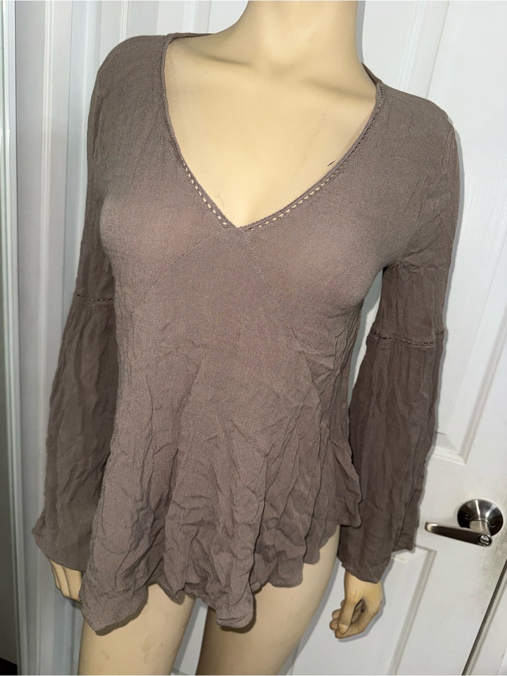 O'Neill Taupe V-Neck Bell Sleeve Tunic
